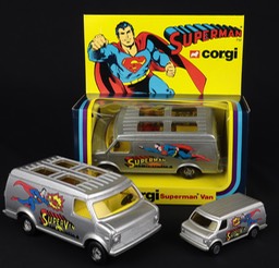 Corgi-Superman-trio